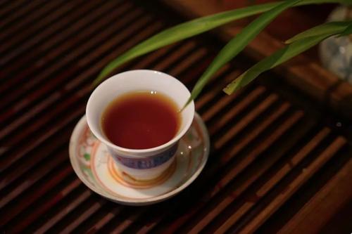 莓茶的功效与作用禁用 喝藤茶有