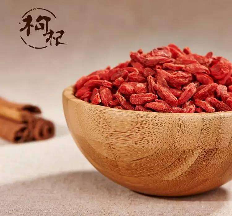 枸杞泡水喝有什么好处