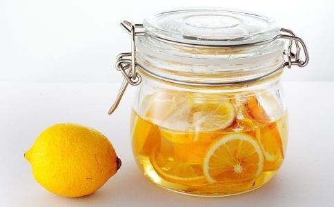 柠檬蜂蜜水的正确泡法技巧