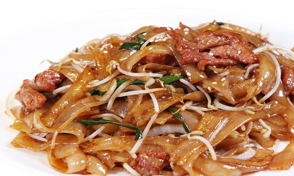 炒河粉热量高吗(图1)