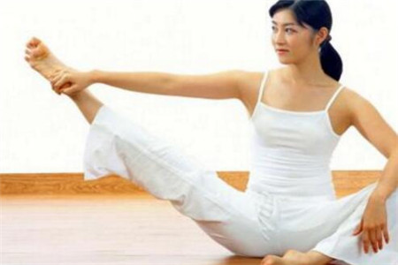 女人练习瑜伽的四大好处
