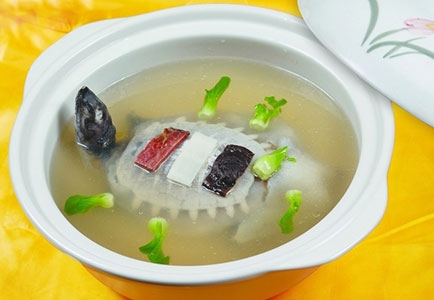清炖甲鱼汤的做法  让身体温暖整个冬天